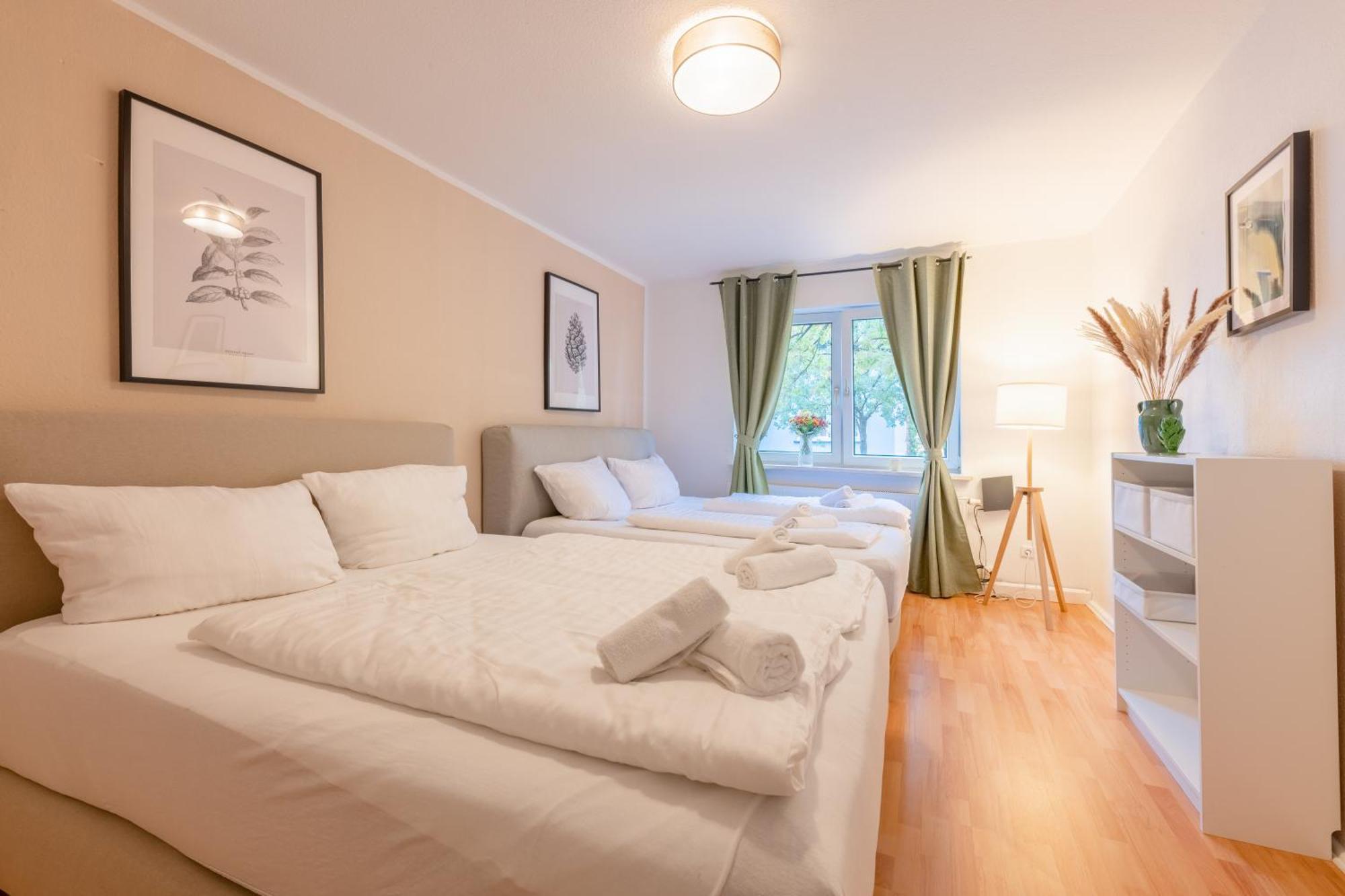 Stay Awesome - Weinberg Residence Comfort In Zentraler Lage Kassel Esterno foto